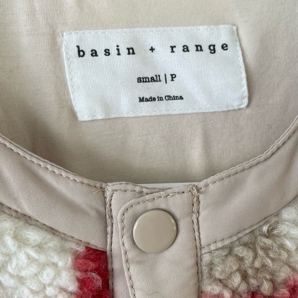 Basin and Range Sherpa Coat size S - Picture 5 of 5